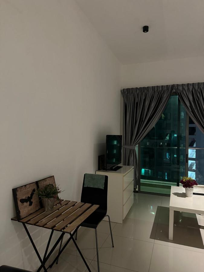 Apartament Hideaway At Cybersquare Cyberjaya Zewnętrze zdjęcie